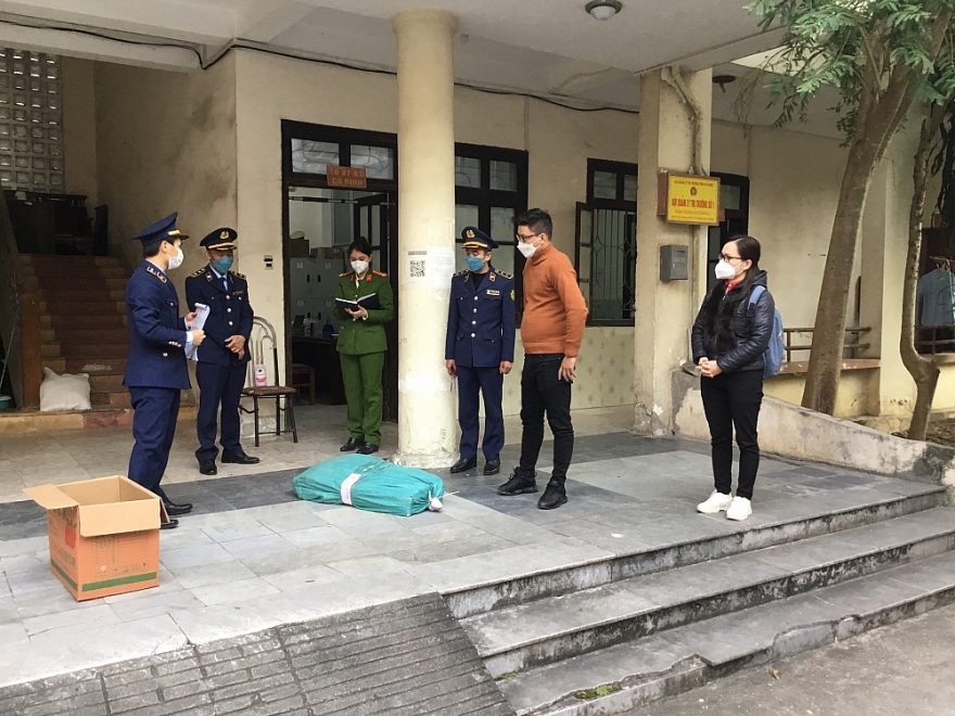 Công ty chuyển phát nhanh Thuận phong bị phạt vì vận chuyển hàng cấm