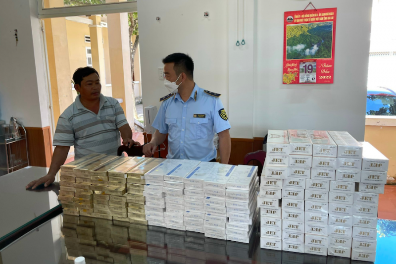 Phát hiện vụ vận chuyển 15.000 gói thuốc lá điếu ngoại nhập lậu