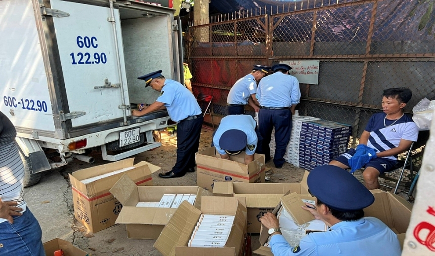 Bình Dương: Thu giữ trên 4.300 bao thuốc lá điếu nhập lậu