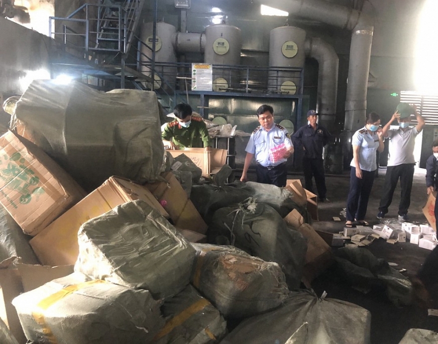 Phú Yên:  Tiêu hủy lô hàng hóa vi phạm trị giá 1,2 tỷ đồng