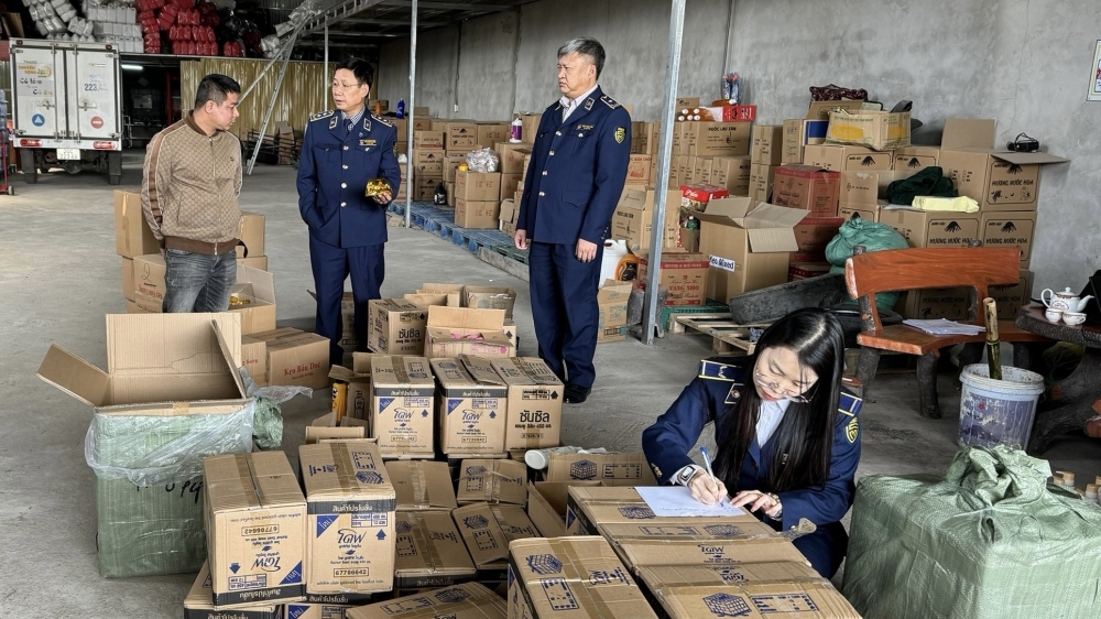 Phát hiện gần 1000 sản phẩm hàng giả, hàng không rõ nguồn gốc xuất xứ tại Thái Nguyên