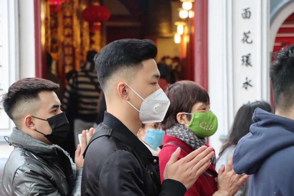 Phủ Tây Hồ mở cửa trở lại đón người dân đến chiêm bái và tham quan Phủ Tây Hồ mở cửa trở lại đón người dân đến chiêm bái và tham quan