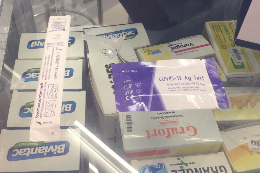 Số lượng F0 tăng cao, giá kit test liên tục thay đổi Số lượng F0 tăng cao, giá kit test liên tục thay đổi