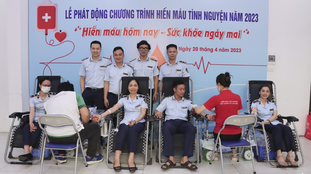 Tuổi trẻ Quản lý thị trường tự hào tiến bước