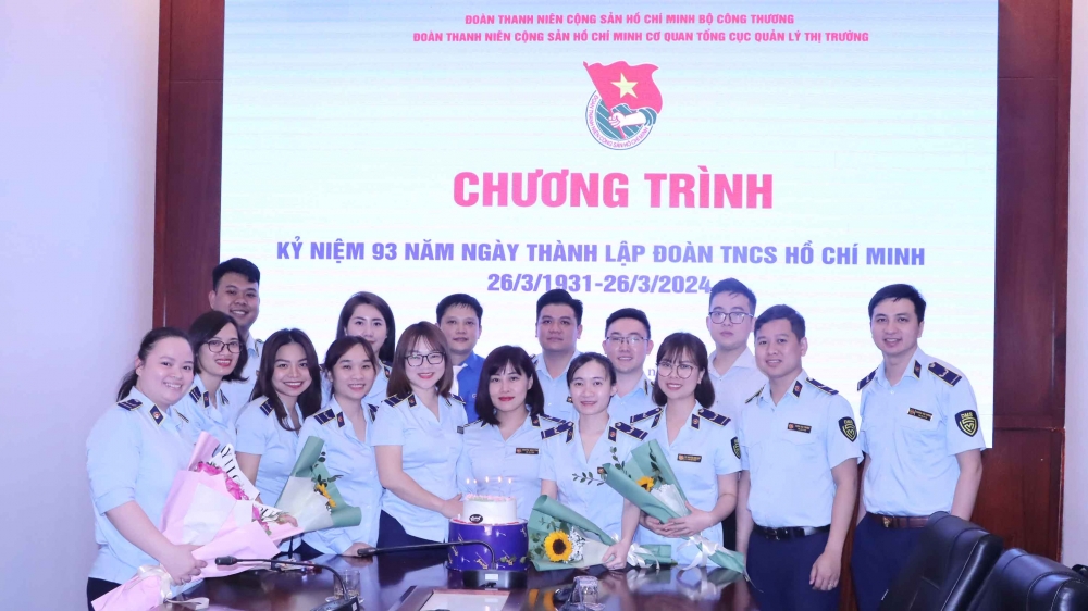 Tuổi trẻ Quản lý thị trường tự hào tiến bước