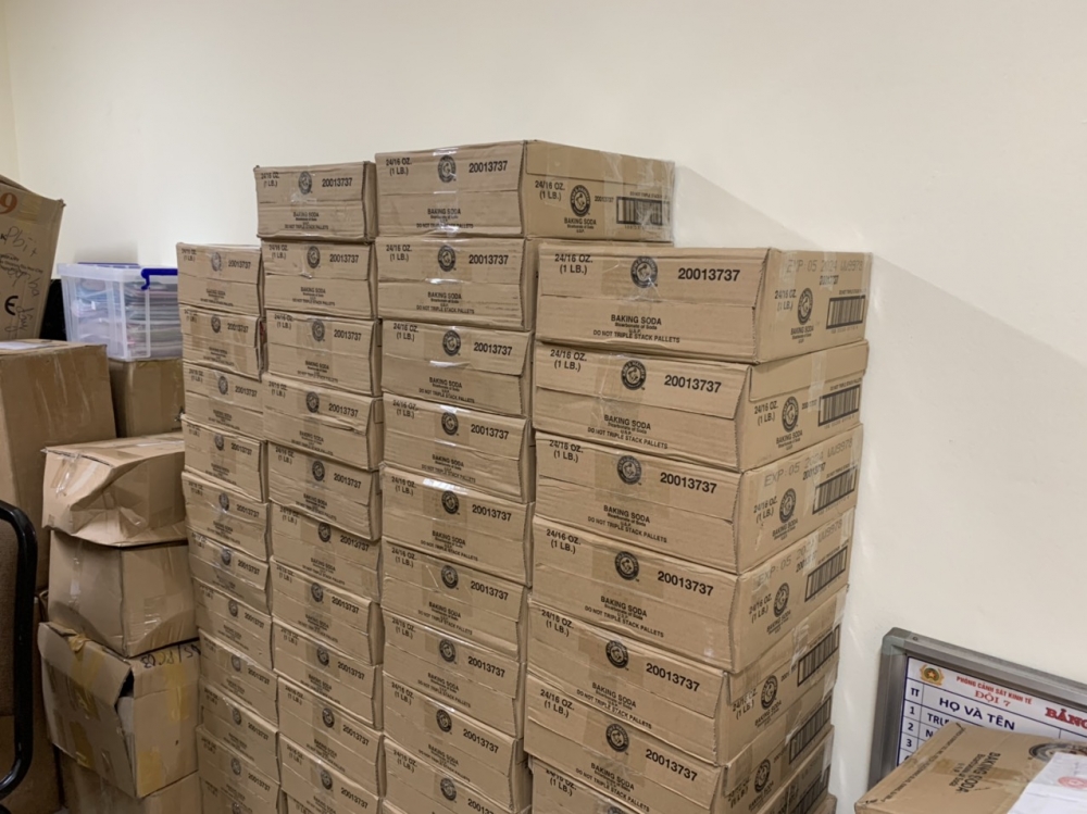 Hàng nghìn sản phẩm phụ gia thực phẩm Baking Soda giả nhãn hiệu bị tạm giữ tại Hà Nội