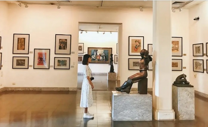 4 điểm check-in nghệ thuật được giới trẻ Hà Nội yêu thích