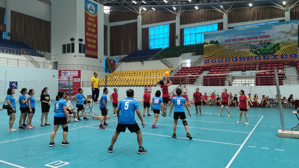 Quản lý thị trường cả nước với nhiều hoạt động chào mừng 65 năm truyền thống lực lượng