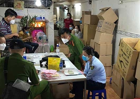 Phát hiện hơn 90.000 khẩu trang không rõ nguồn gốc tại TP Hồ Chí Minh