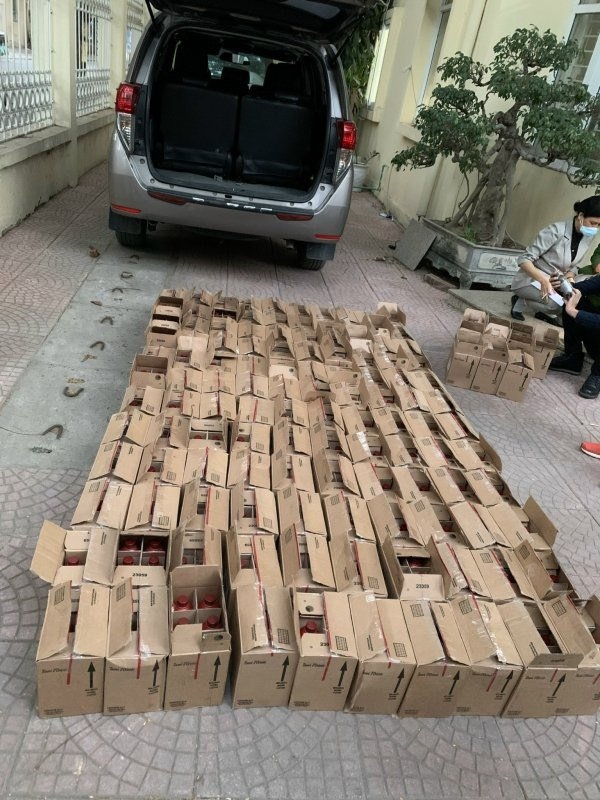 60 tháng tù giam cho hành vi buôn bán hàng giả