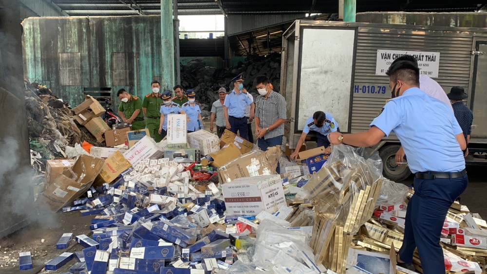 QLTT Đà Nẵng: Tiêu hủy hơn 52.000 bao thuốc lá điếu nhập lậu các loại