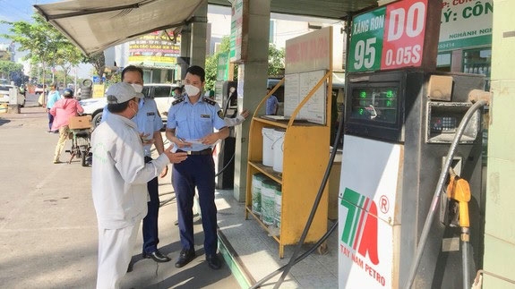 QLTT TP Hồ Chí Minh: Tiếp tục giám sát chặt chẽ tình hình cung ứng xăng dầu