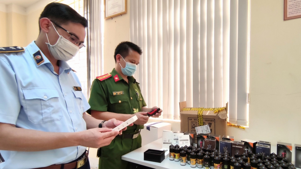Lực lượng QLTT kiên quyết đấu tranh với mặt hàng thuốc lá thế hệ mới