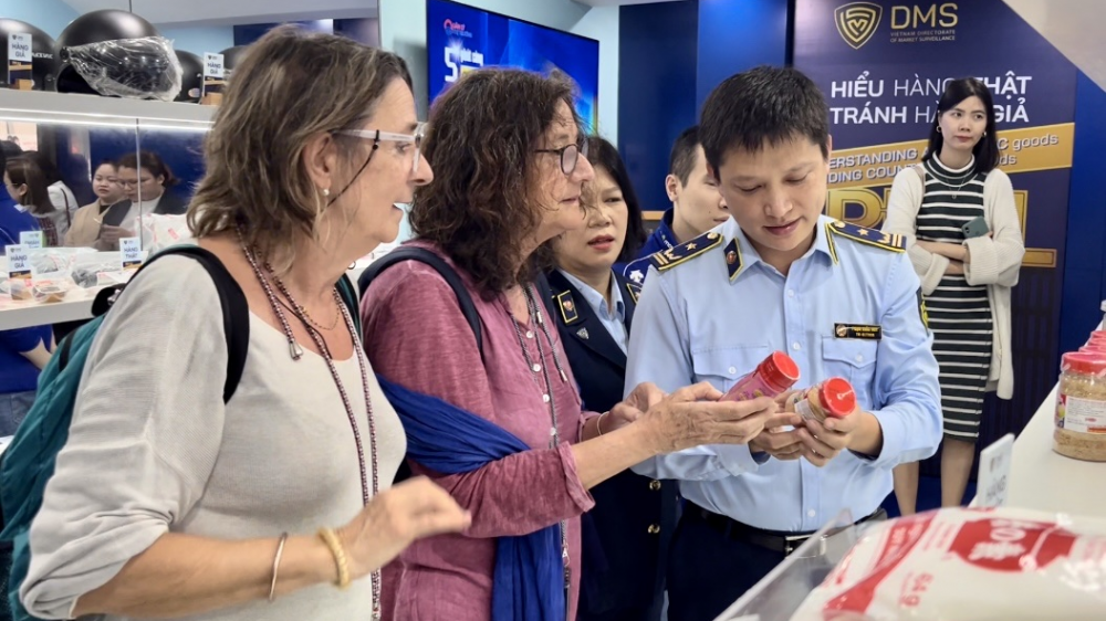 Phóng sự: Giúp người tiêu dùng nhận diện hàng thật – hàng giả các thương hiệu Nhật Bản