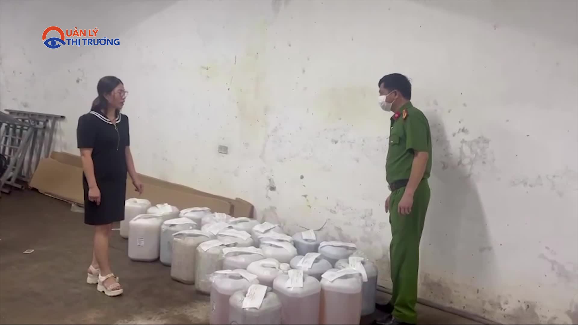 Hà Nội: Thu giữ gần 500 lít rượu ngâm không rõ nguồn gốc