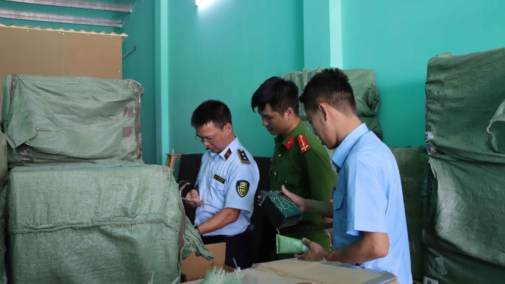 Bắc Ninh: Xử phạt 90 triệu đồng về hành vi kinh doanh mỹ phẩm nhập lậu