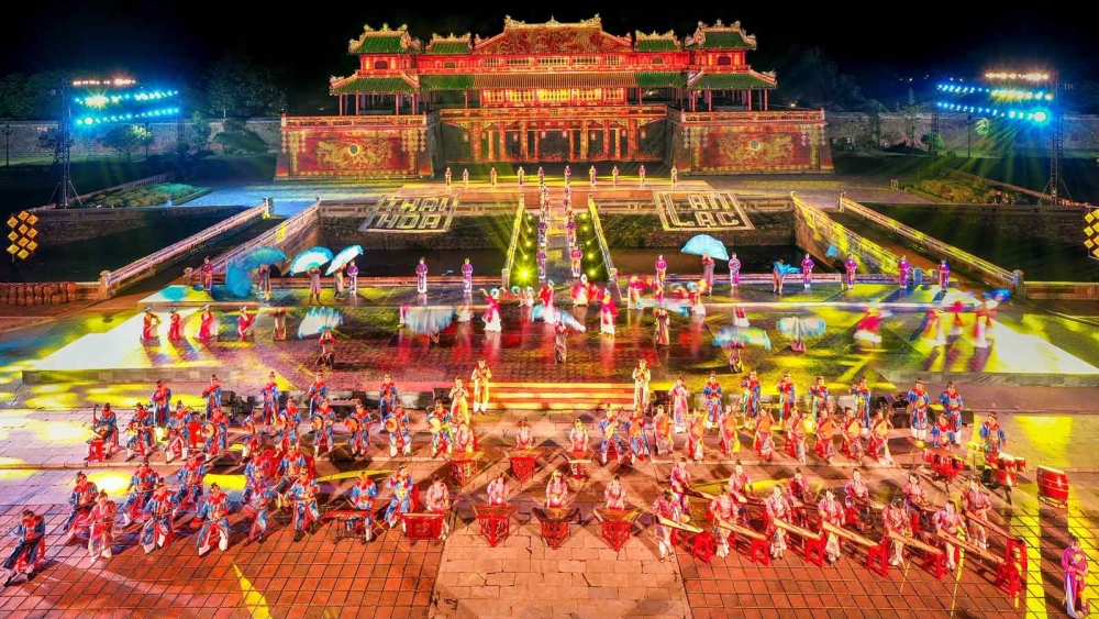 Lượng khách du lịch đến Huế đạt gần 1 triệu lượt trong quý I/2024