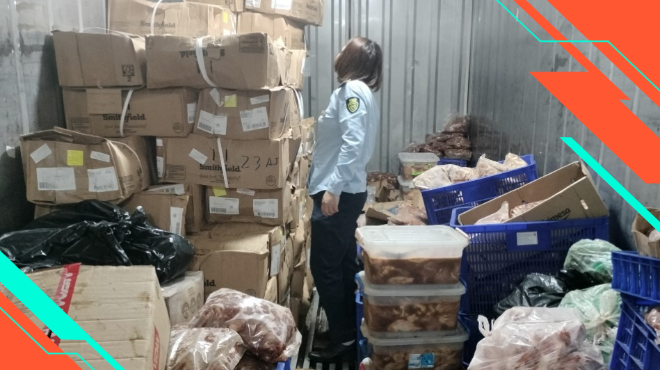 Hà Nội: Thu giữ lượng lớn thịt đông lạnh không có hóa đơn chứng từ