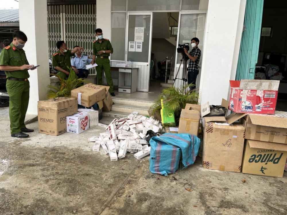 Tiêu huỷ gần 36.000 bao thuốc lá bị tịch thu tại Ninh Thuận