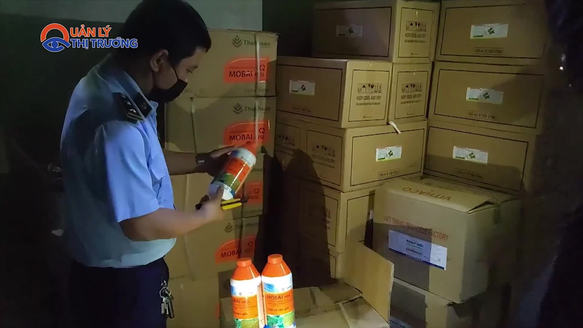 Hà Giang: Tăng cường kiểm tra thuốc BVTV, thuốc tân dược tại các chợ phiên