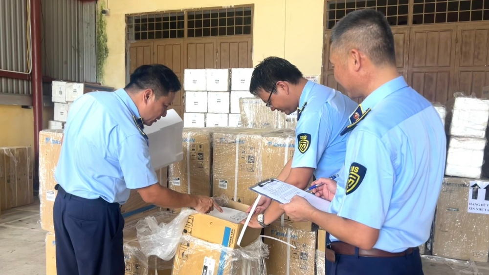 Quảng Trị: Xử phạt VPHC và tịch thu hàng hóa gần 2 tỷ đồng trong tháng cao điểm