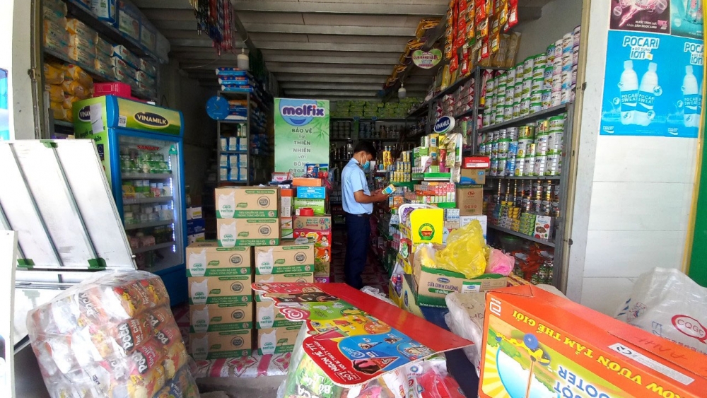 Bán thực phẩm kém chất lượng, 01 cơ sở tại Tiền Giang bị phạt tiền gần 20 triệu đồng