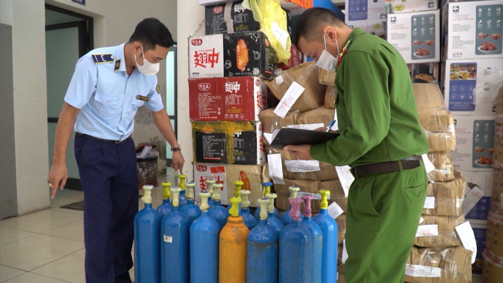 Hà Nội: Xử lý hành vi kinh doanh, vận chuyển trái phép khí N20