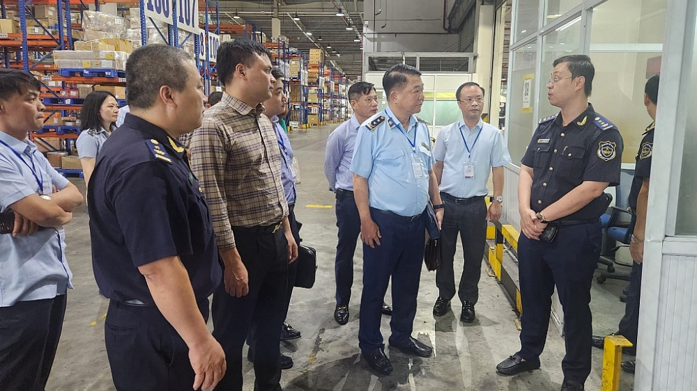 Phóng sự: Phối hợp, nâng cao hiệu quả công tác chống buôn lậu