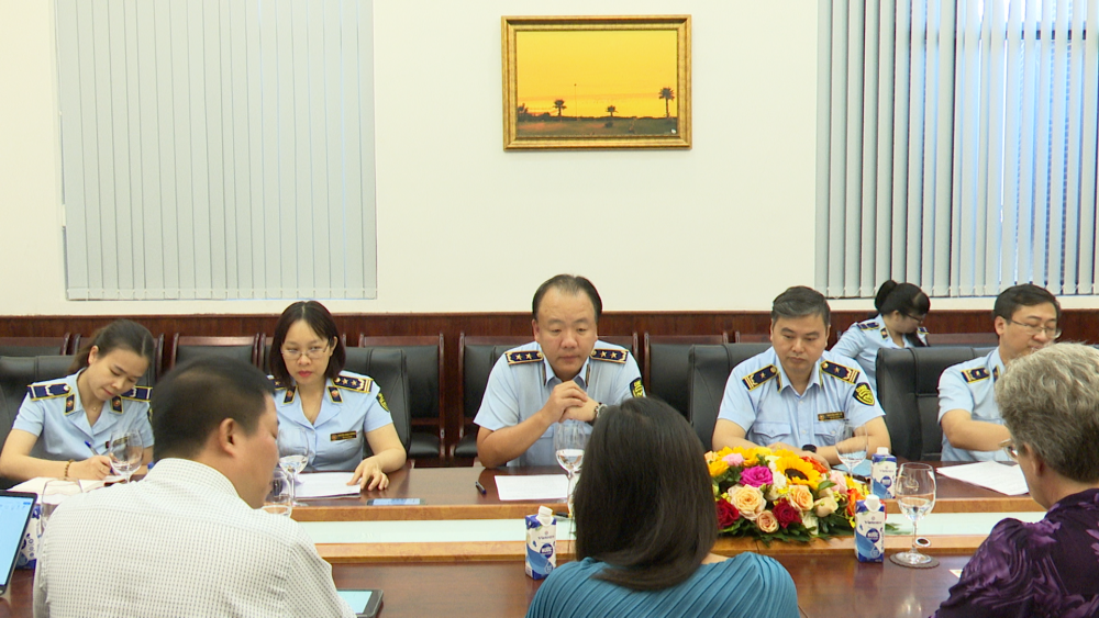 Tổng Cục trưởng Trần Hữu Linh tiếp và làm việc với Đại sứ quán Anh