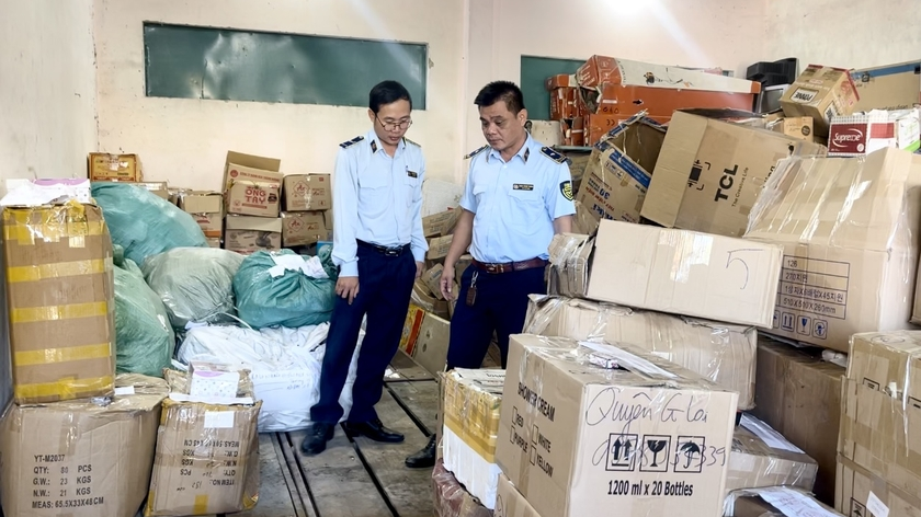 QLTT Gia Lai: Gửi giám định sản phẩm có dấu hiệu giả mạo nhãn hiệu